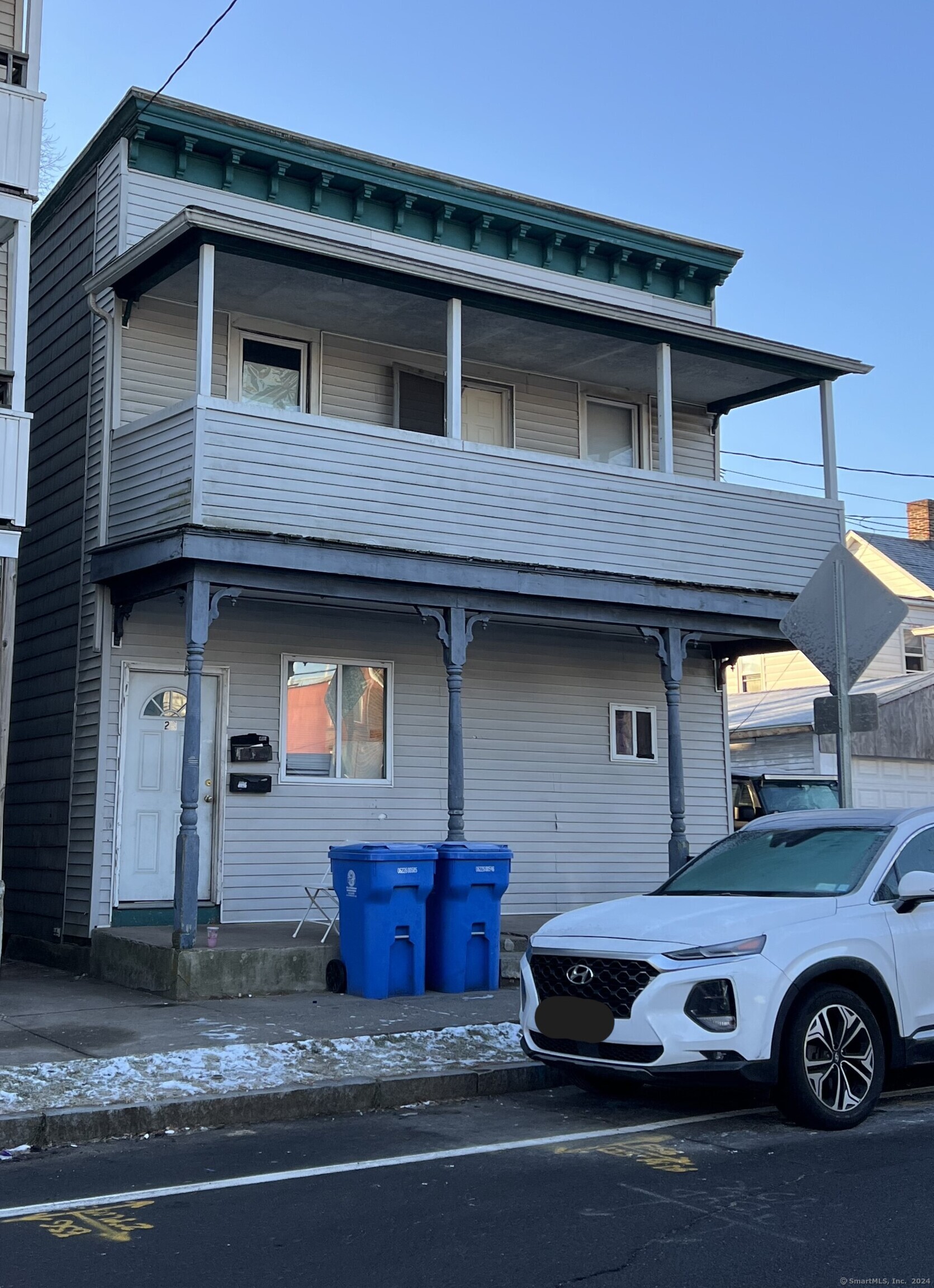 25 Portland Street, Middletown, Connecticut - 8 Bedrooms  
2 Bathrooms  
12 Rooms - 