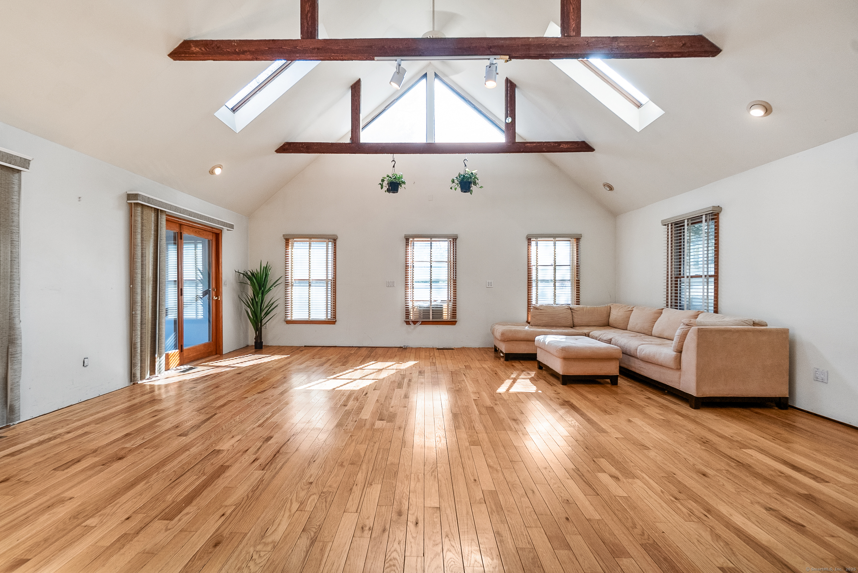 138 Flood Bridge Road, Southbury, Connecticut image 3