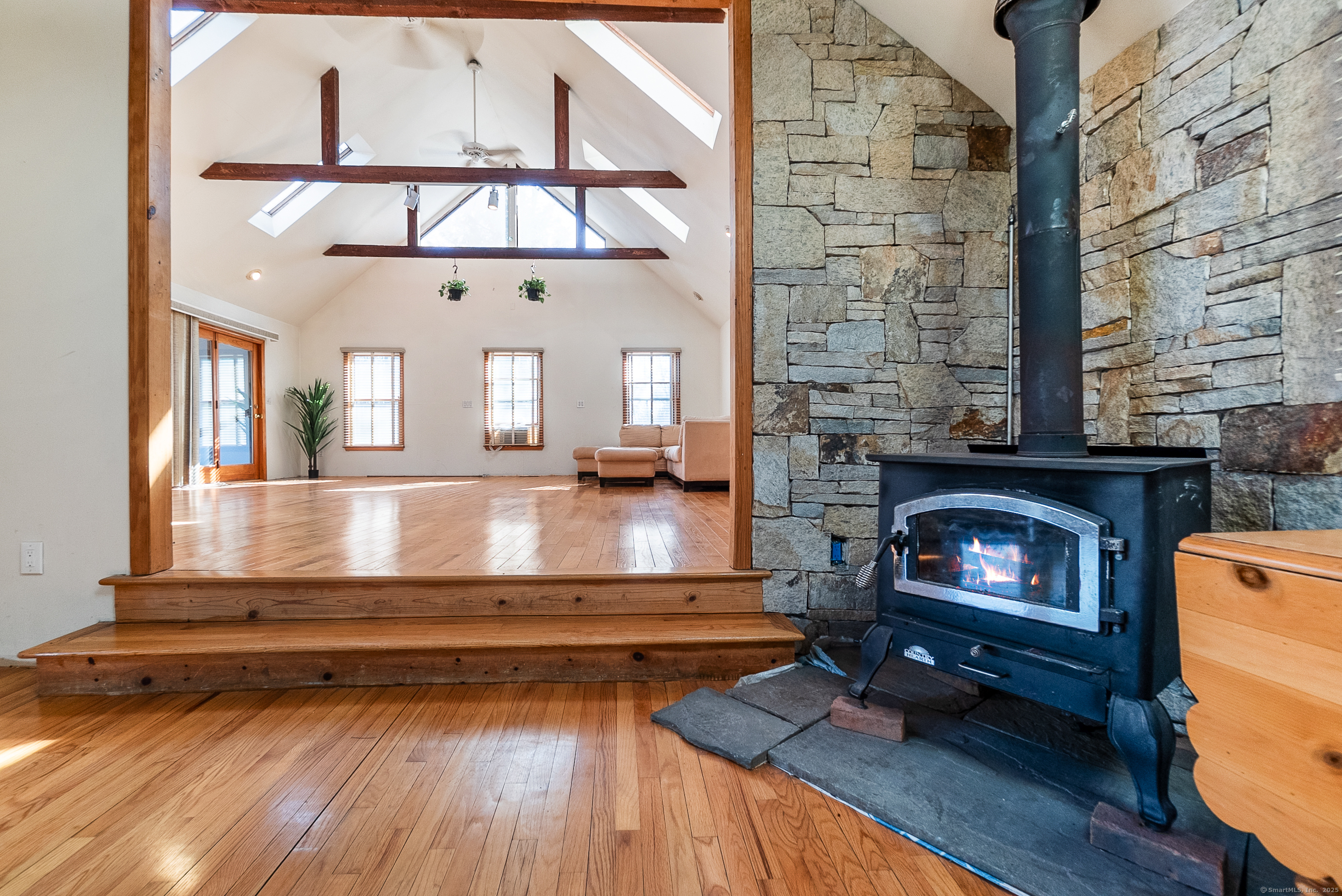 138 Flood Bridge Road, Southbury, Connecticut image 2