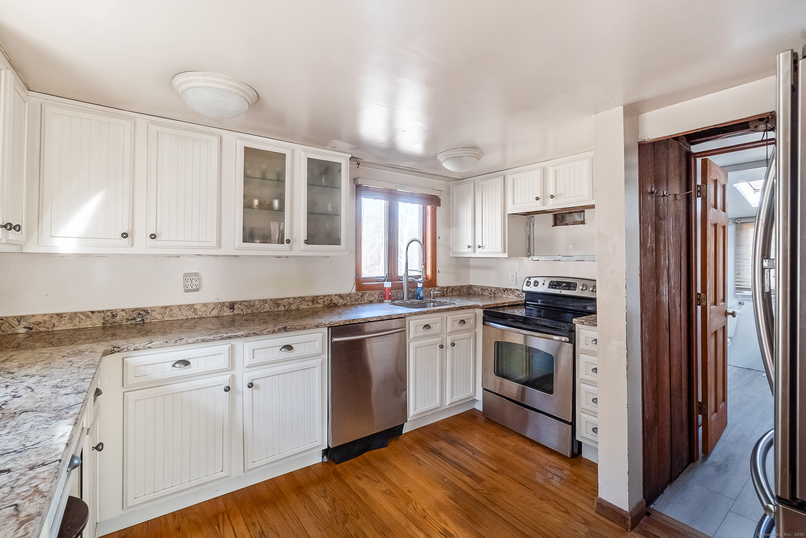 138 Flood Bridge Road, Southbury, Connecticut image 7