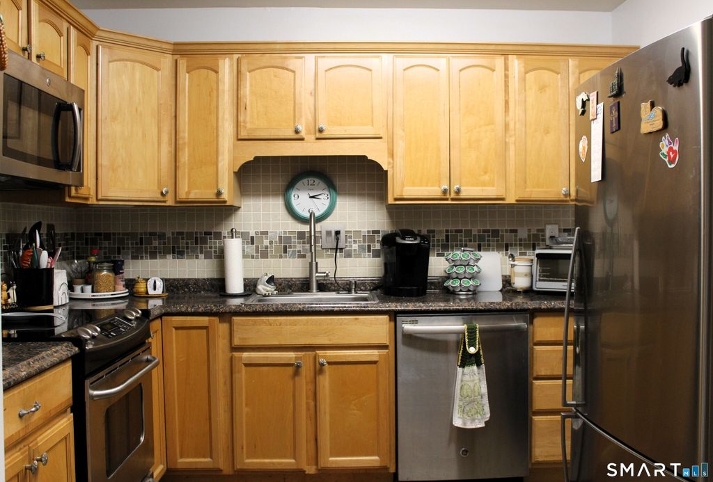 Photo of 1101 Cromwell Hills Drive #1101, Cromwell, CT 06416 (MLS # 24171556)