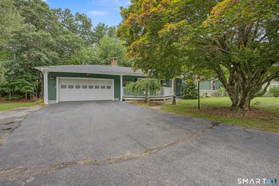33 Bonnette Avenue Thompson CT 06277