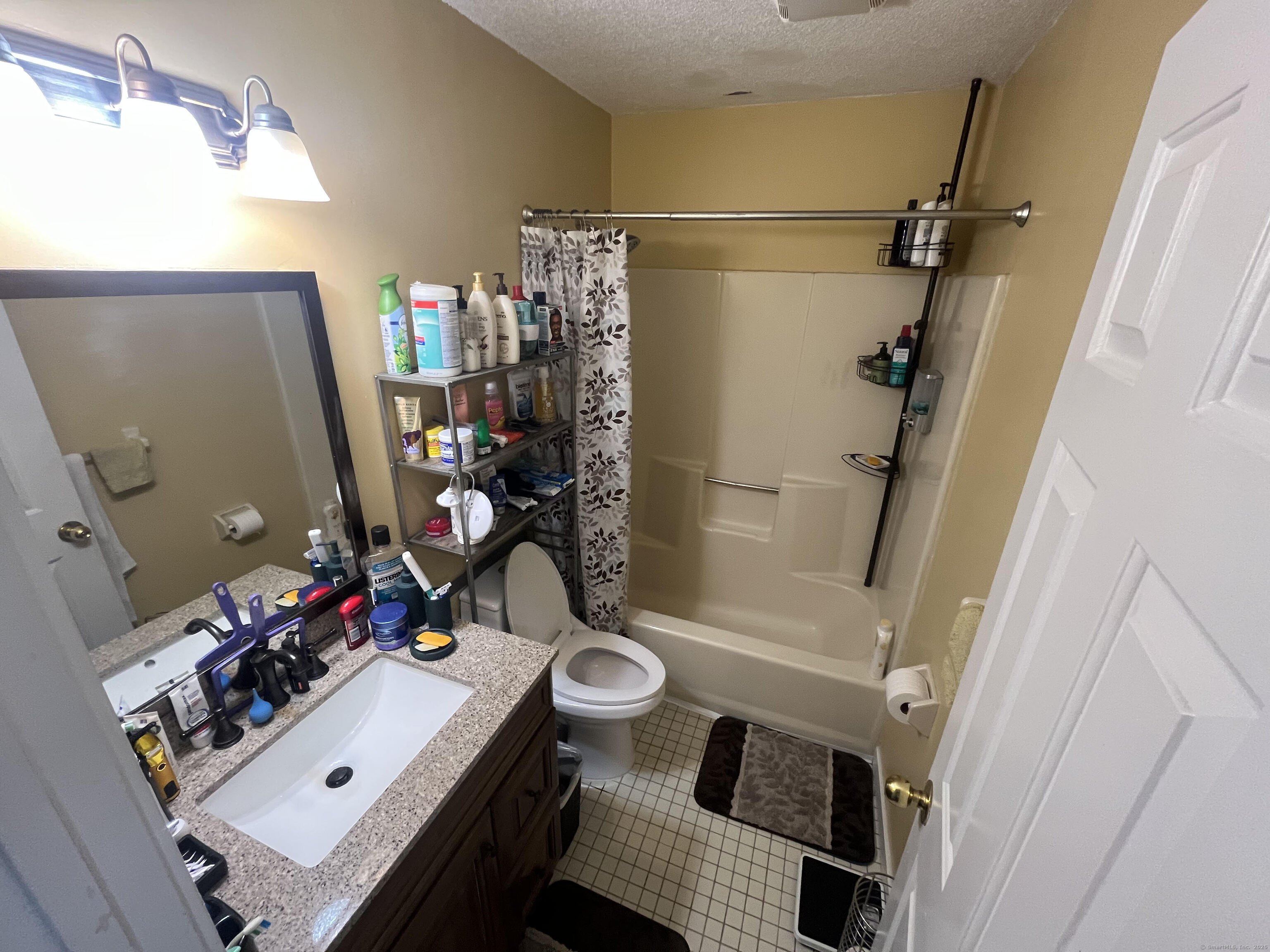 793 W Main Street #APT D, Meriden, Connecticut image 19