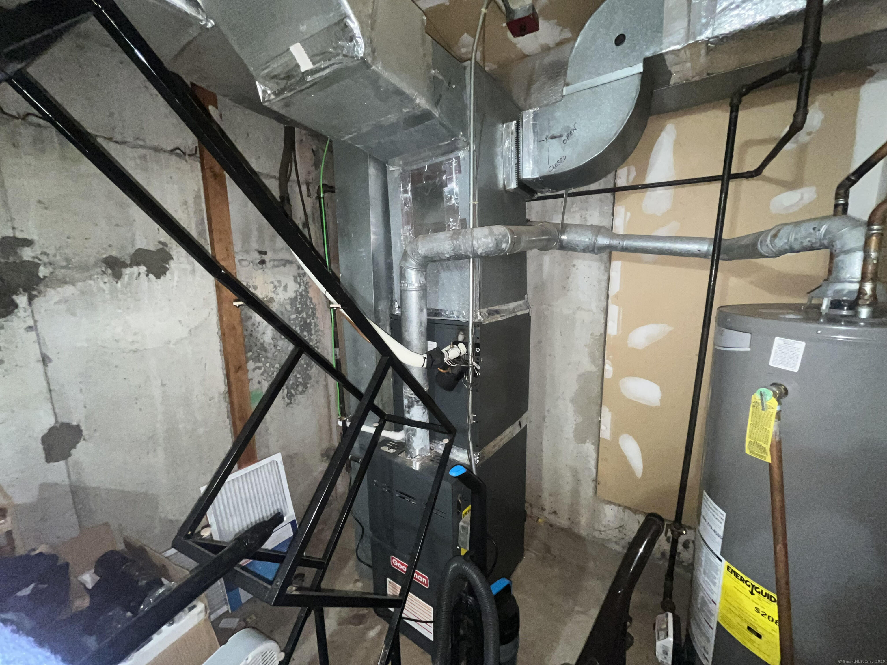 793 W Main Street #APT D, Meriden, Connecticut image 25