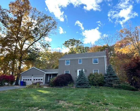 Barnsbee Lane, Coventry, Connecticut - 3 Bedrooms  
2 Bathrooms  
7 Rooms - 