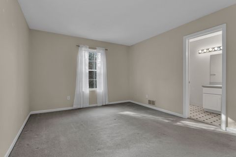 Tiny photo for 20 Lakeview Drive #20, Branford, CT 06405 (MLS # 24143406)