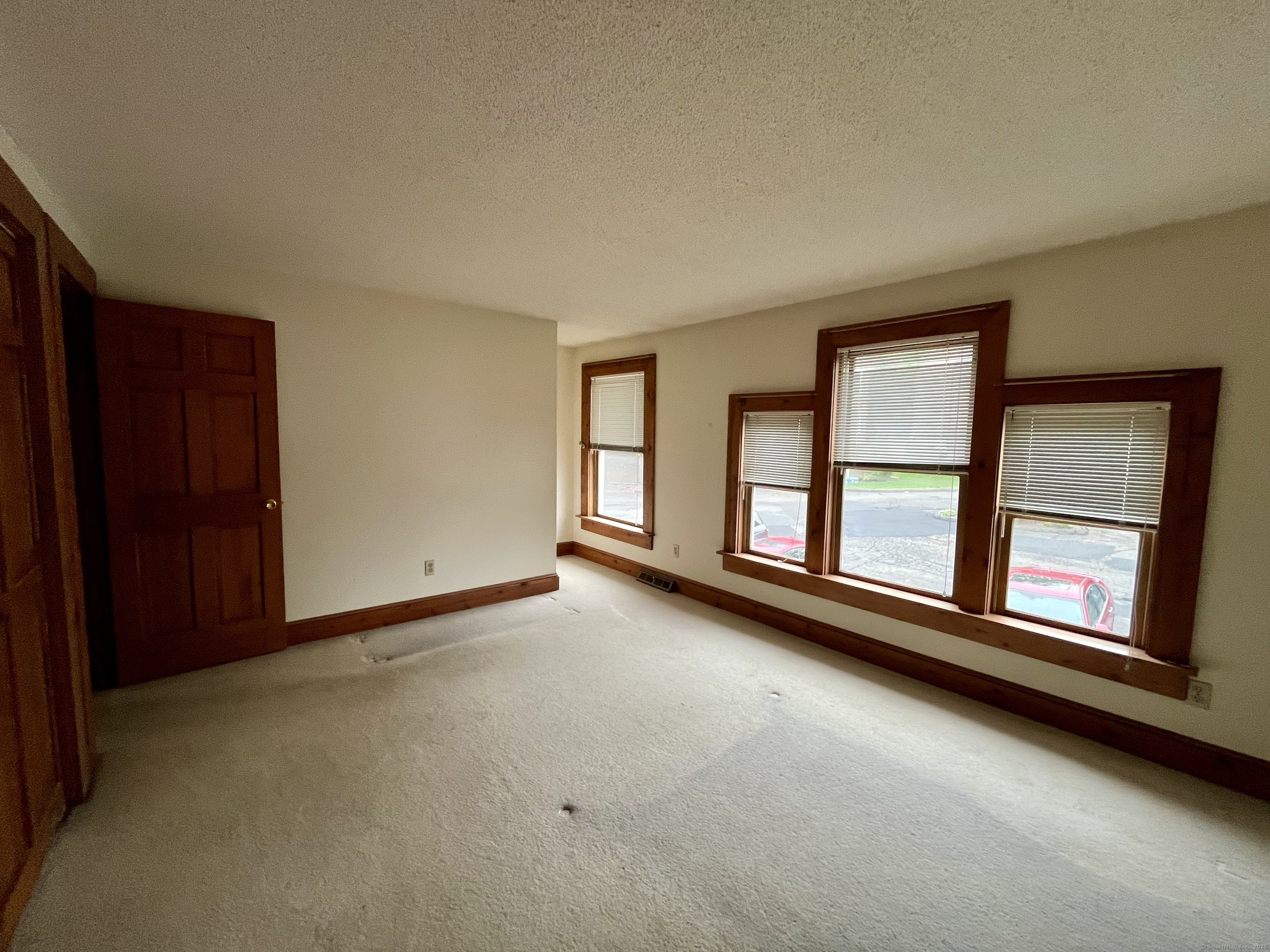 391 Adams Street #APT 13, Manchester, Connecticut image 6