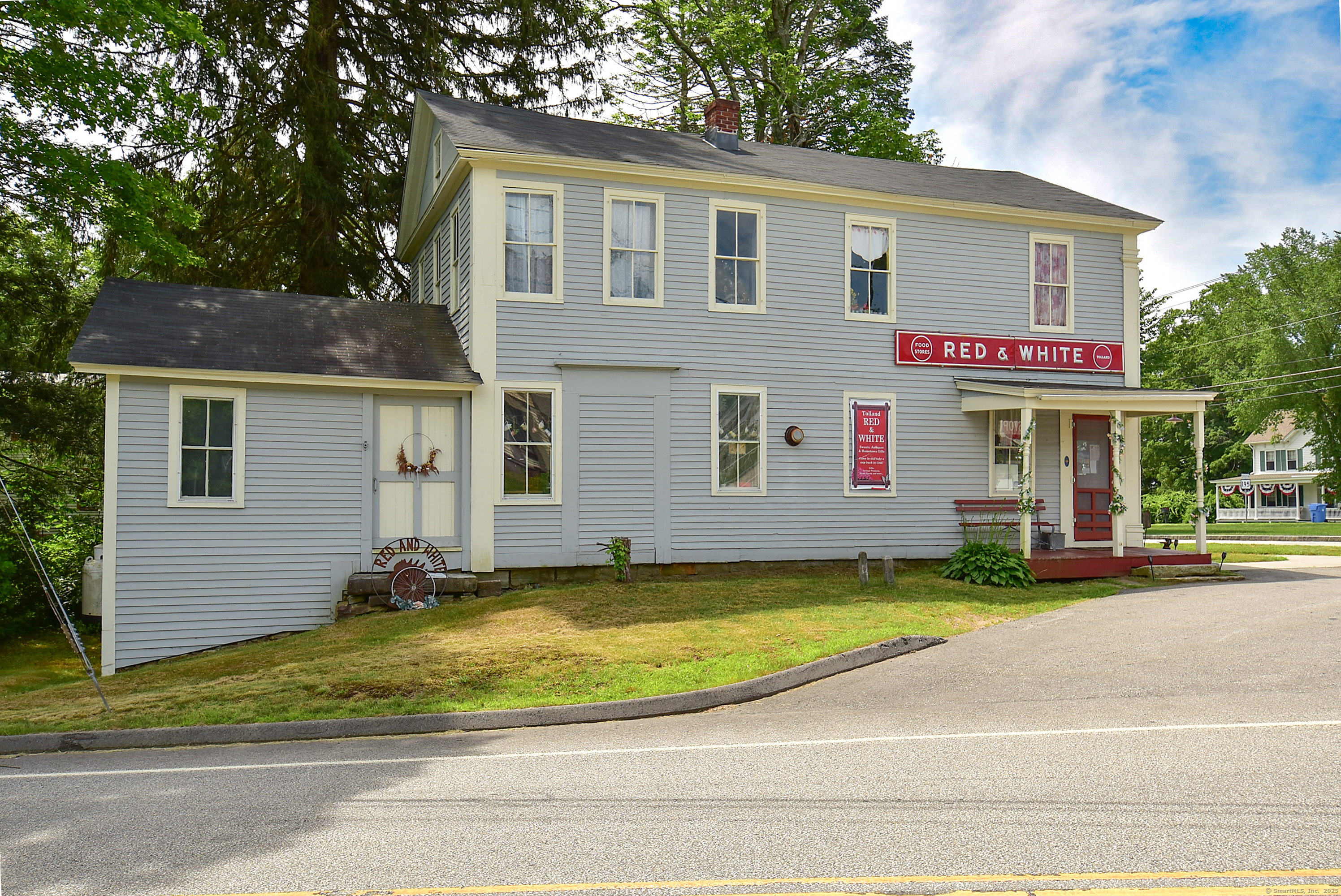 46 Tolland Green