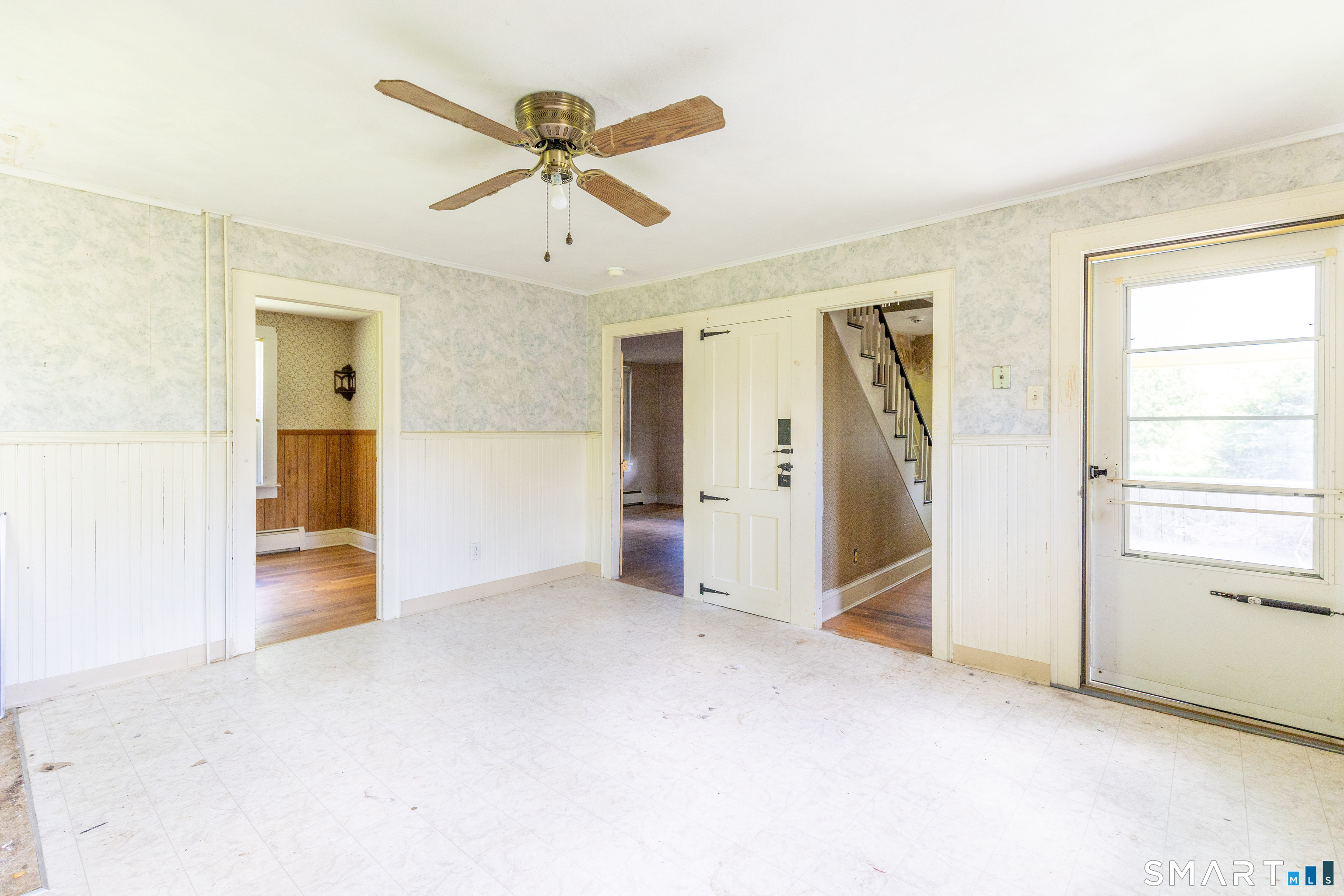 386 Parker Street