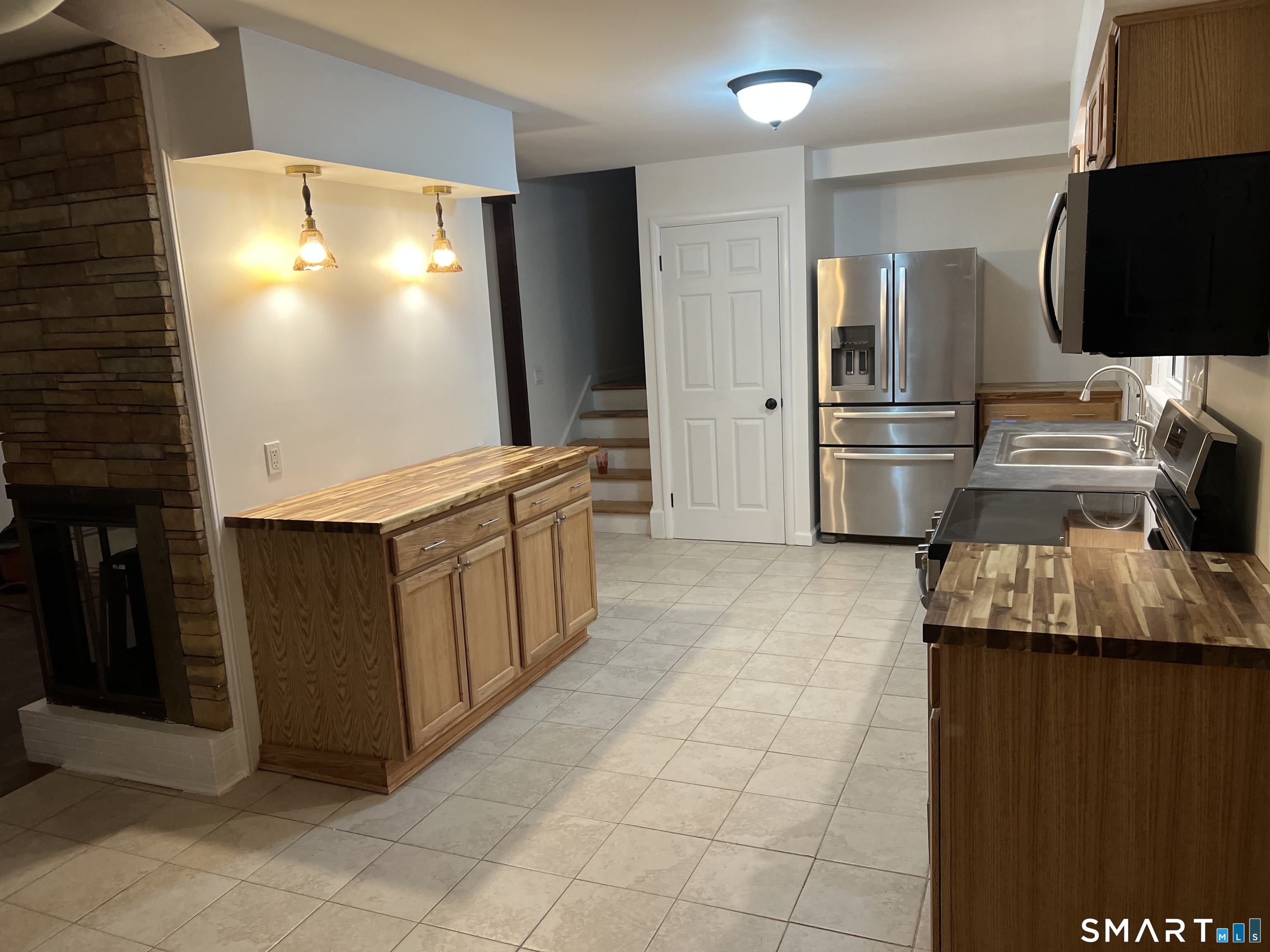 4 North Glenwoods Road