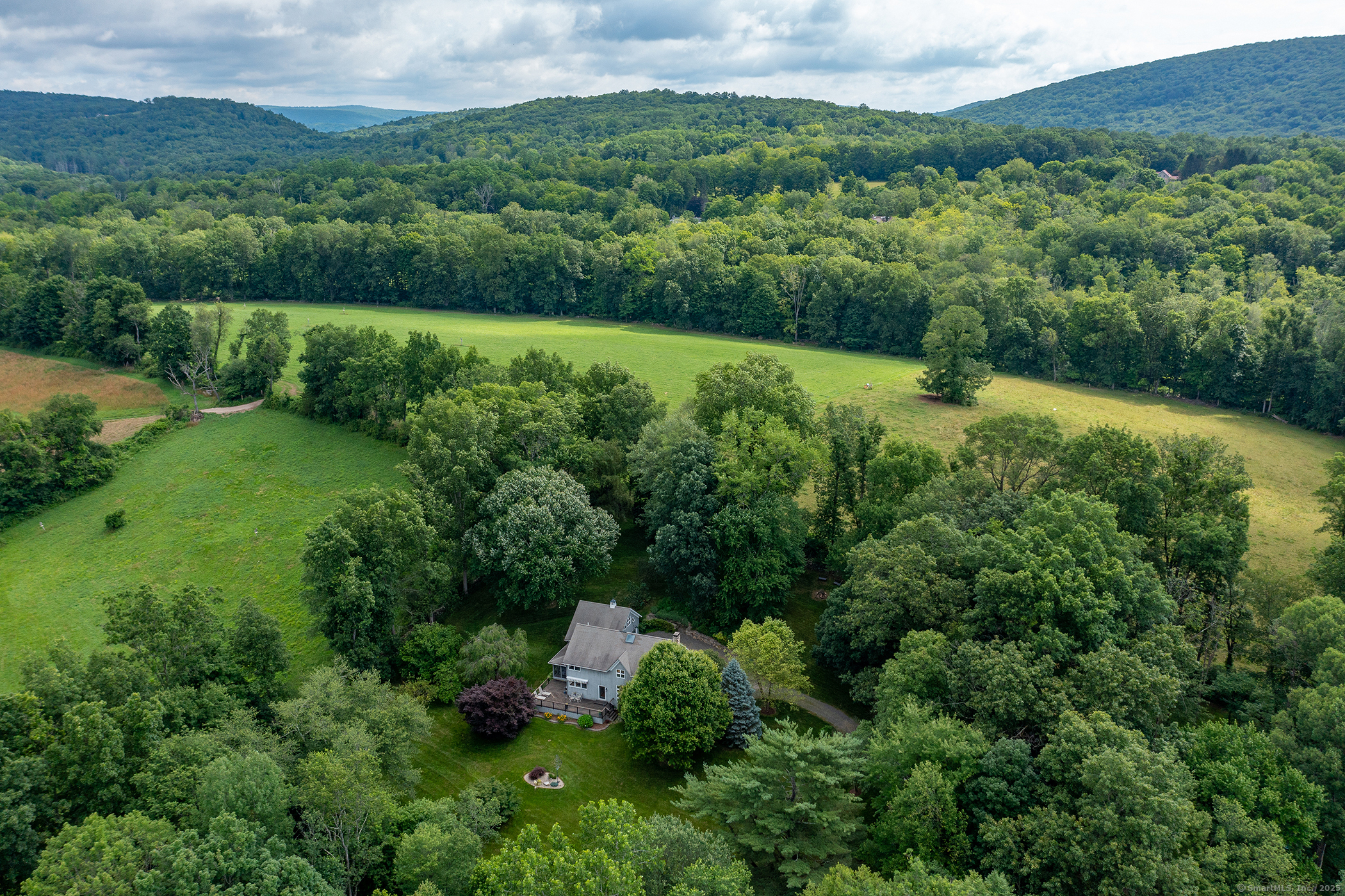 16 Arcadia Lane