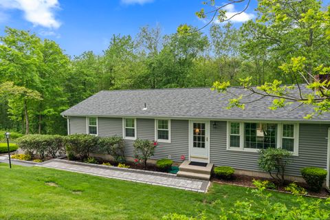 134 West Lake Avenue Guilford CT 06437