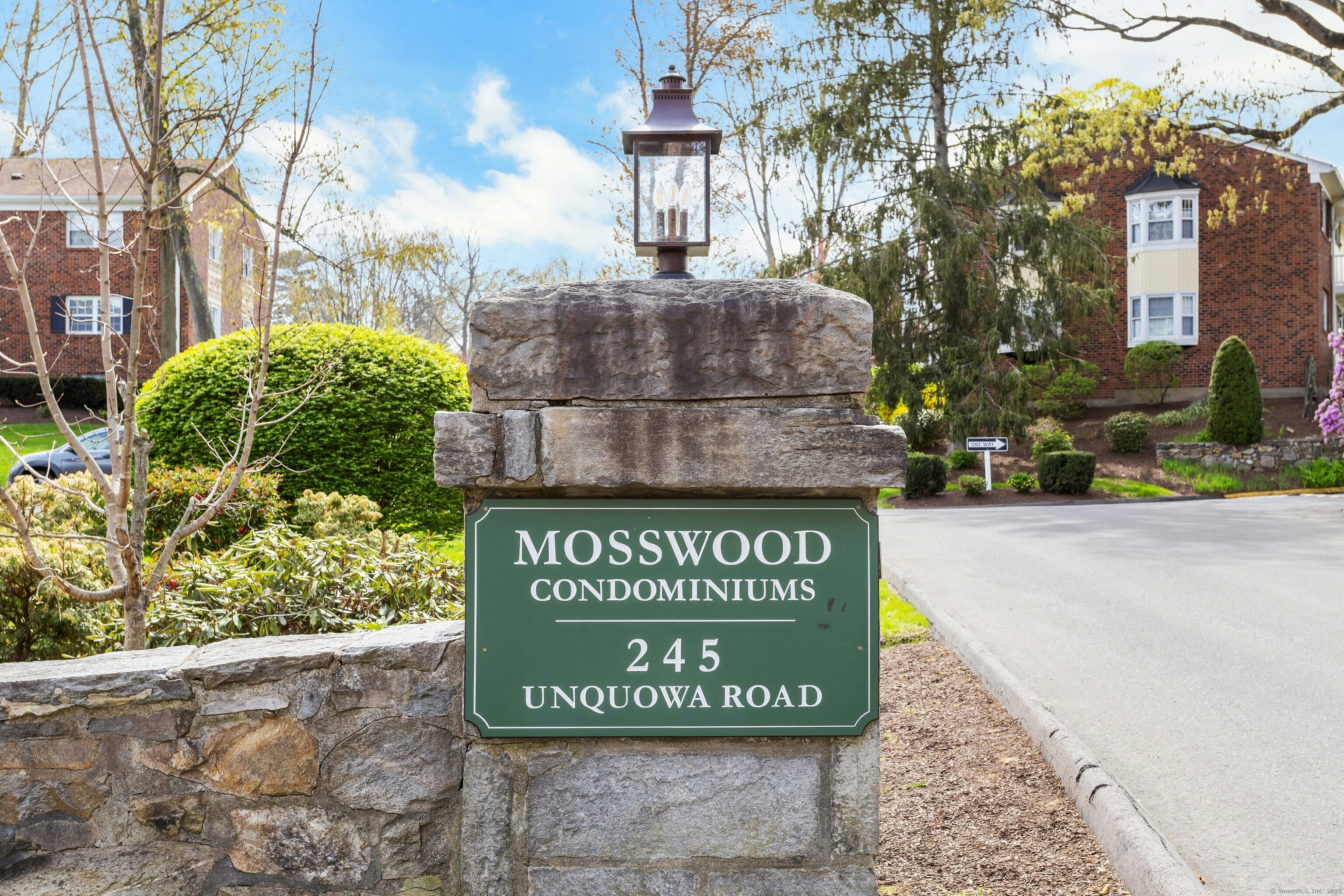 Property for Sale at Unquowa Road Apt 30, Fairfield, Connecticut - Bedrooms: 2 
Bathrooms: 2 
Rooms: 4  - $499,000