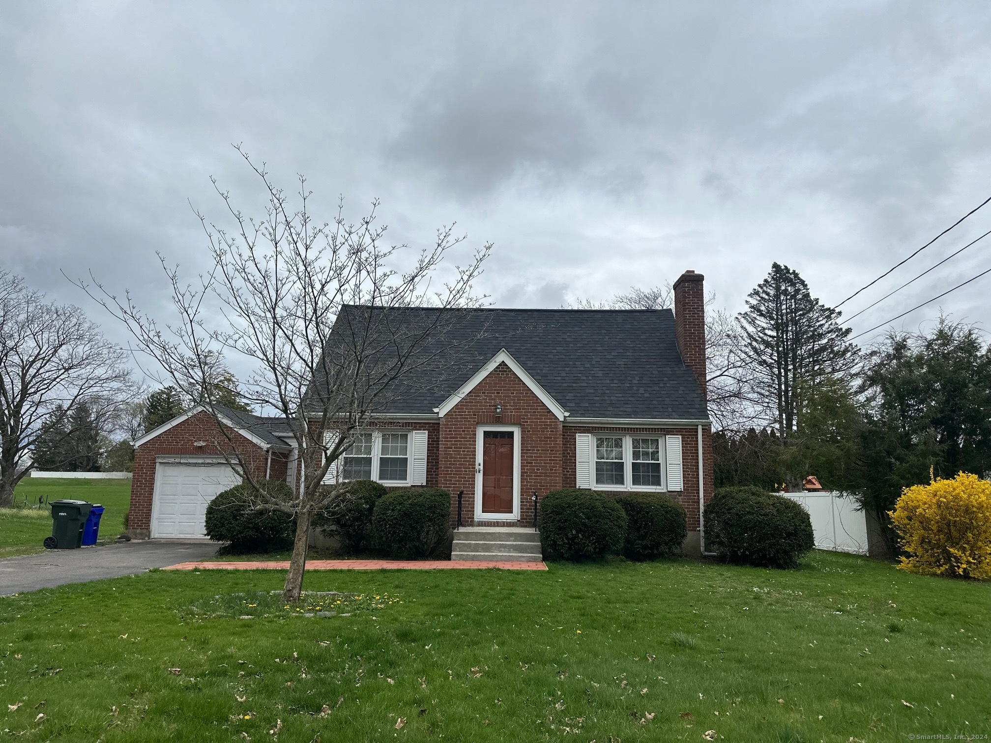 Photo 1 of 606 Maple Street, Wethersfield, Connecticut, $424,900, Web #: 170625229