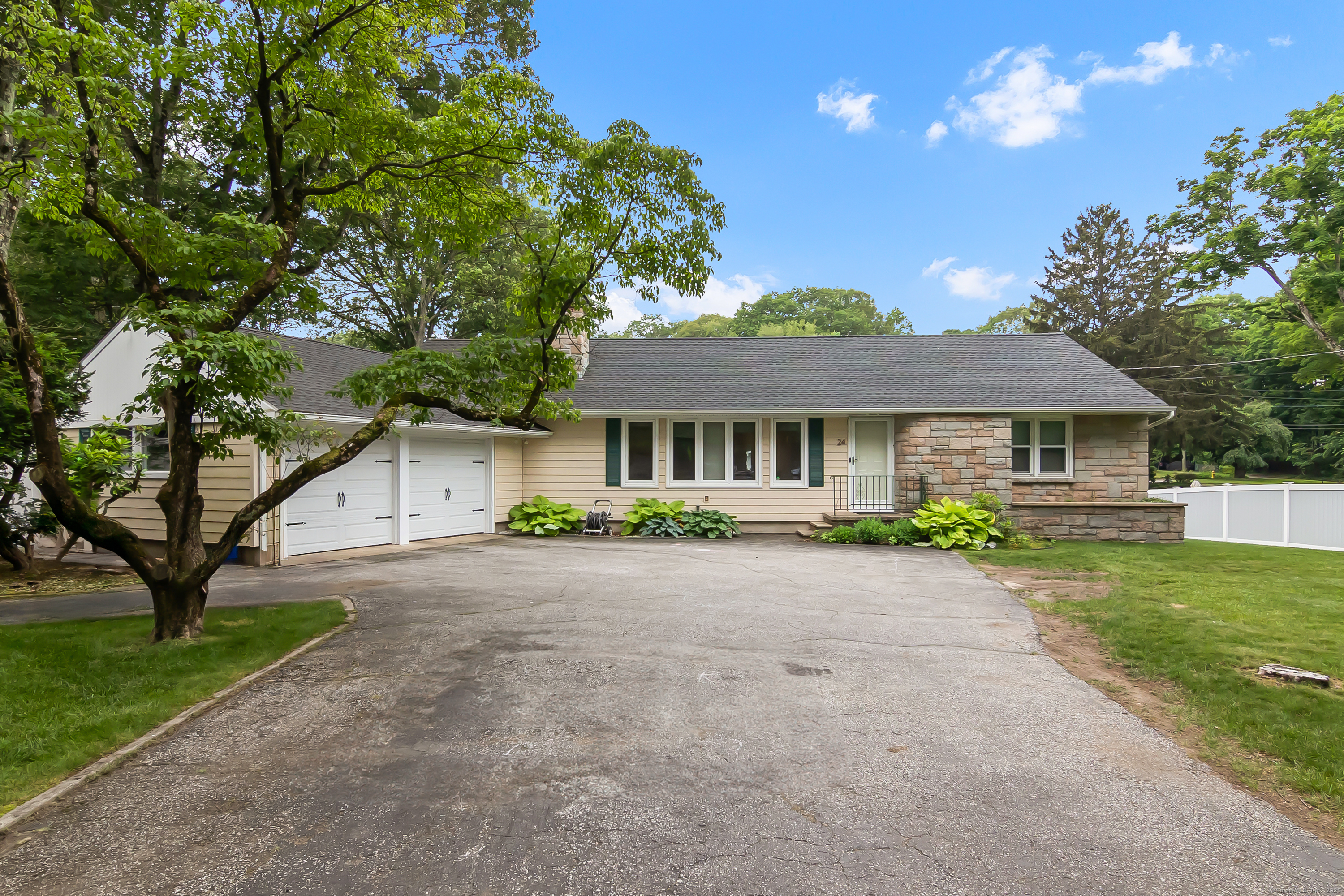 24 Allen Road