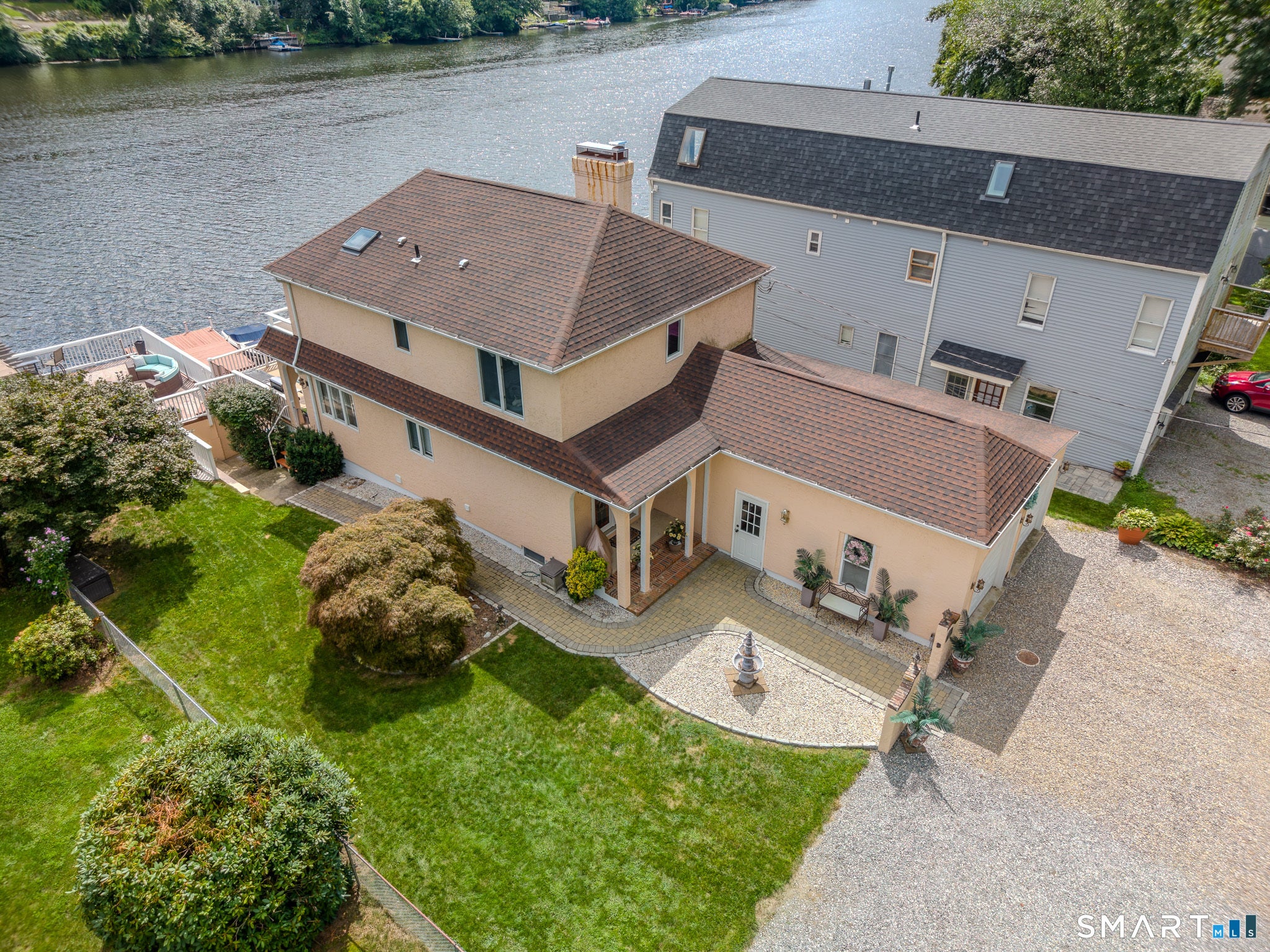 125 Lakemere Drive