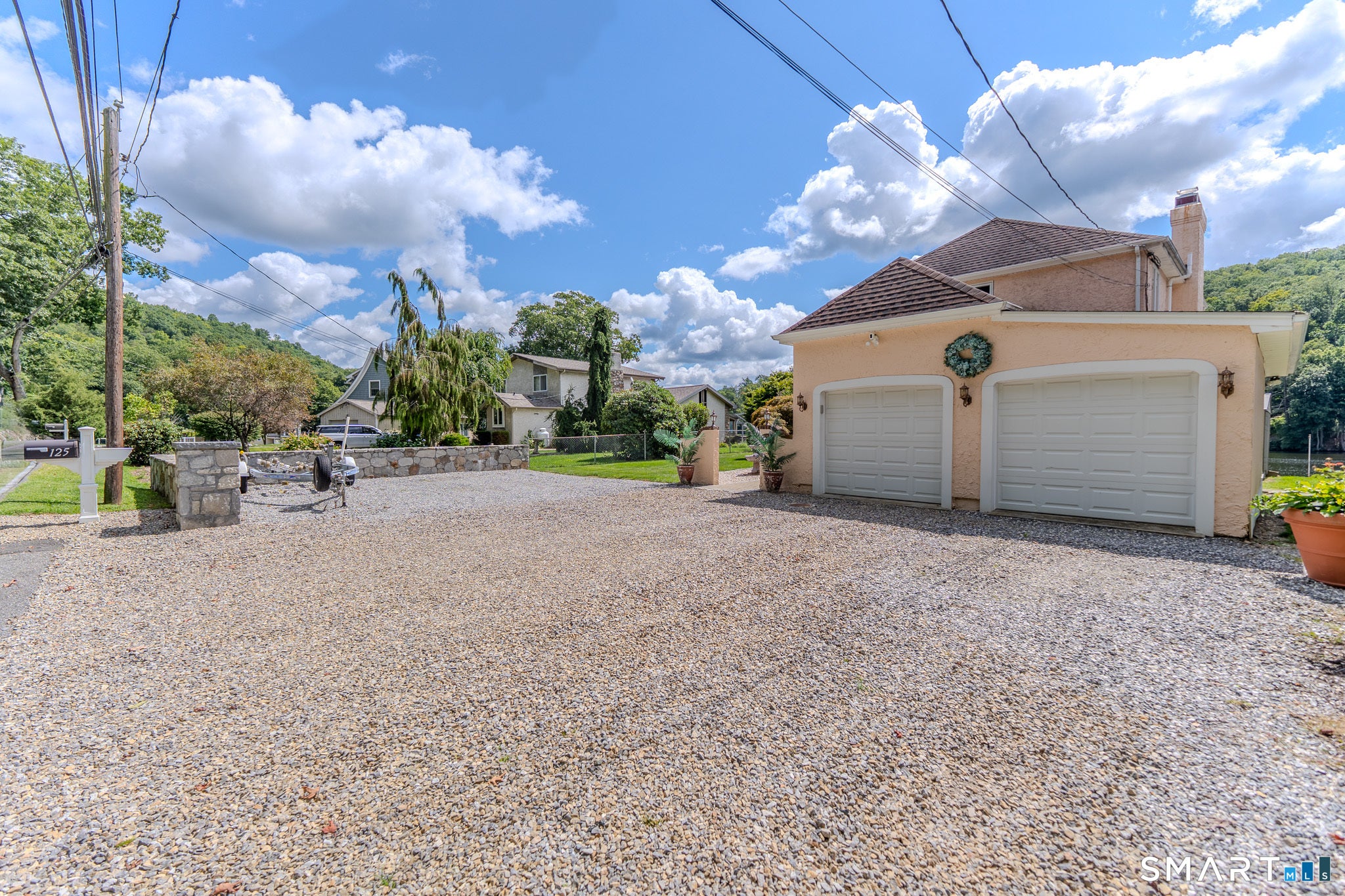 125 Lakemere Drive
