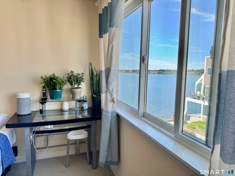 Tiny photo for 18 Harbour Close, New Haven, CT 06519 (MLS # 24196808)