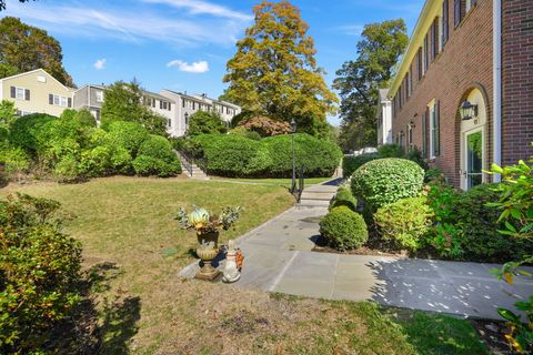 Tiny photo for 93 Greenwich Hills Drive #93, Greenwich, CT 06831 (MLS # 24133327)