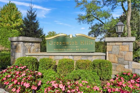 Tiny photo for 93 Greenwich Hills Drive #93, Greenwich, CT 06831 (MLS # 24133327)