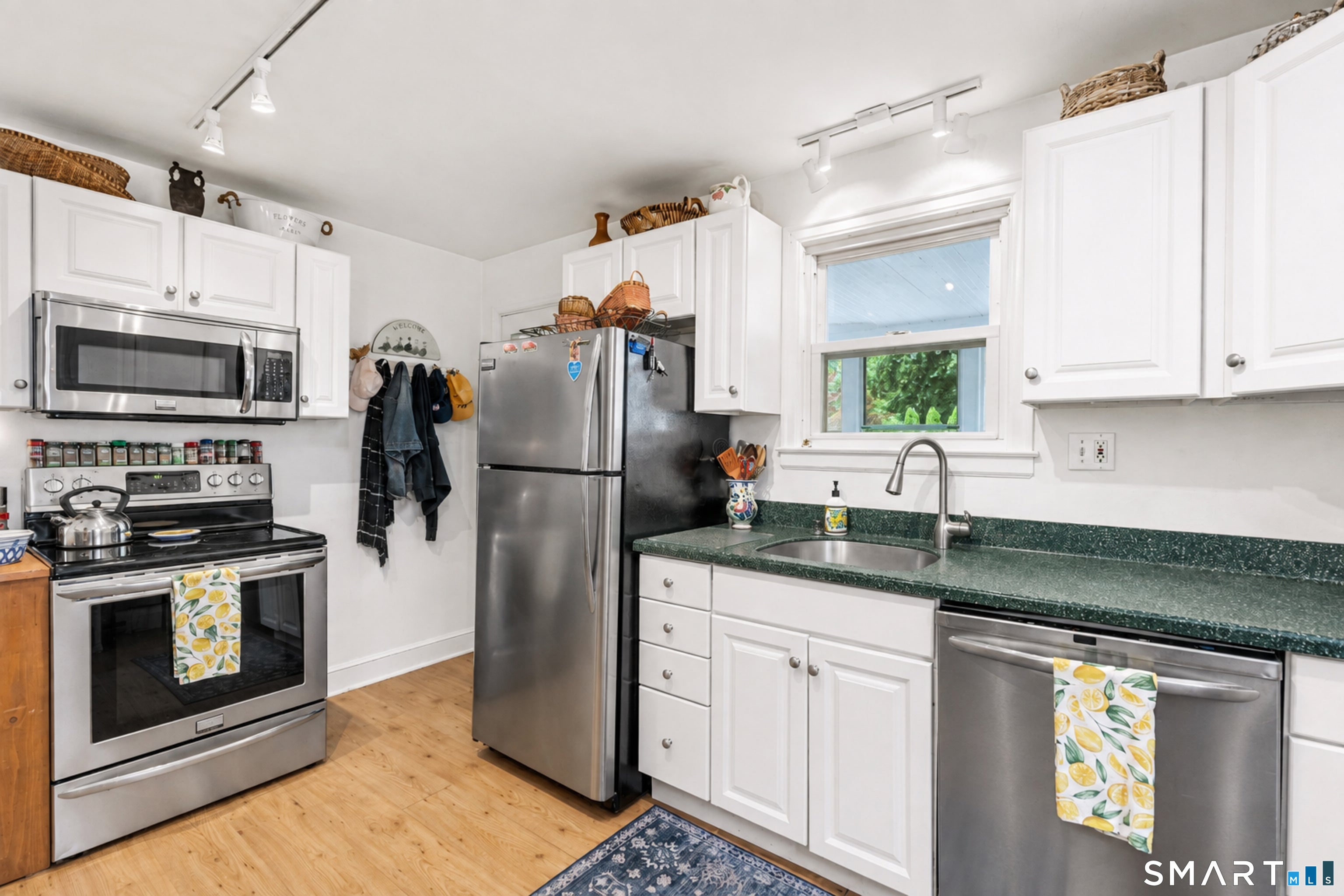 64 Meadowbrook Road