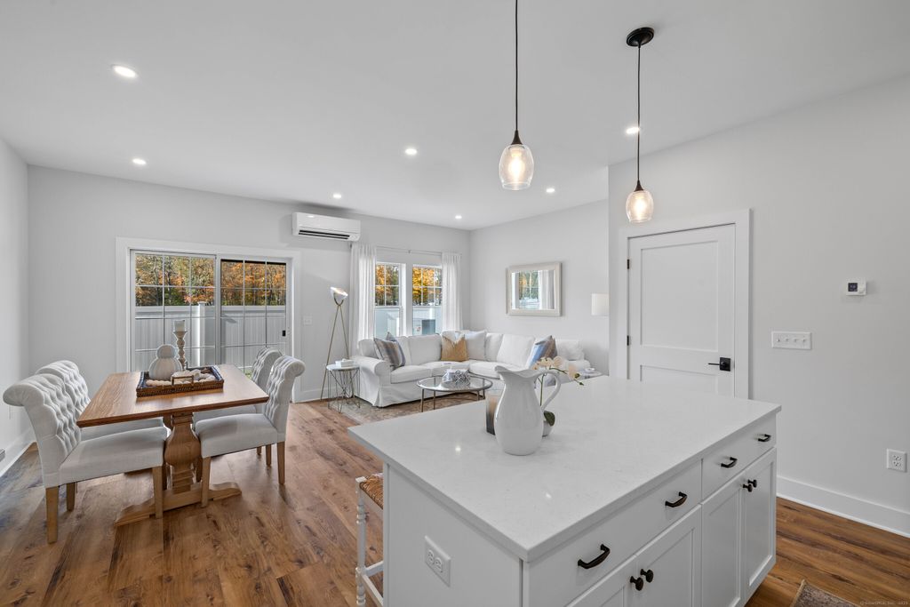 Photo of 138 Boston Post Road #16, East Lyme, CT 06333 (MLS # 24130514)