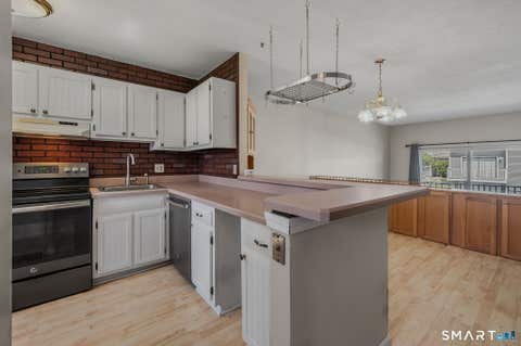 Tiny photo for 61 Meetinghouse Village #1, Meriden, CT 06450 (MLS # 24200780)