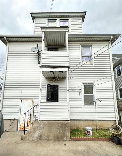 Tiny photo for 173 Coleman Street #3rd floor, Bridgeport, CT 06604 (MLS # 24151293)
