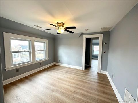 Tiny photo for 173 Coleman Street #3rd floor, Bridgeport, CT 06604 (MLS # 24151293)