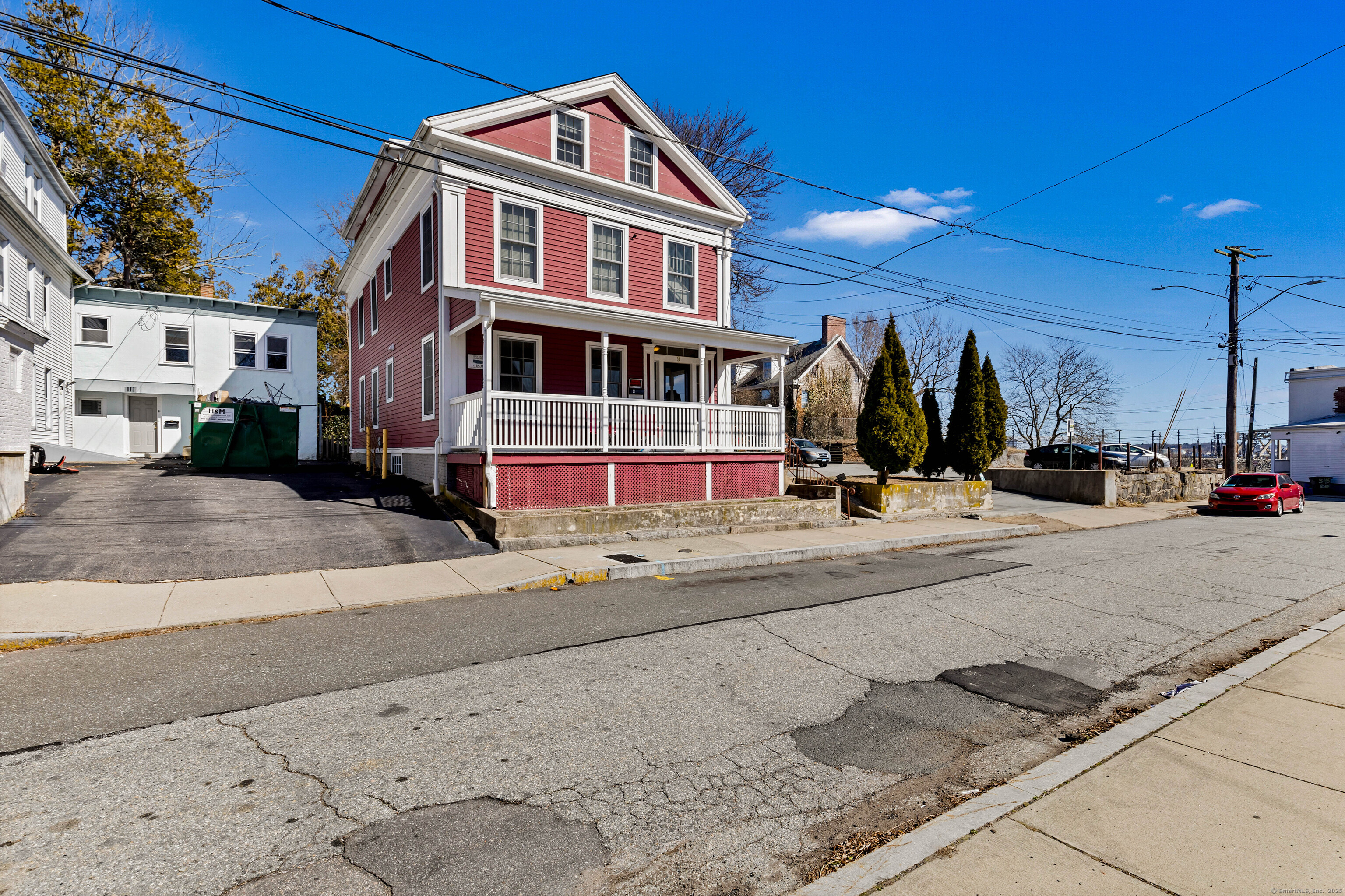 9 Brewer Street APT 2