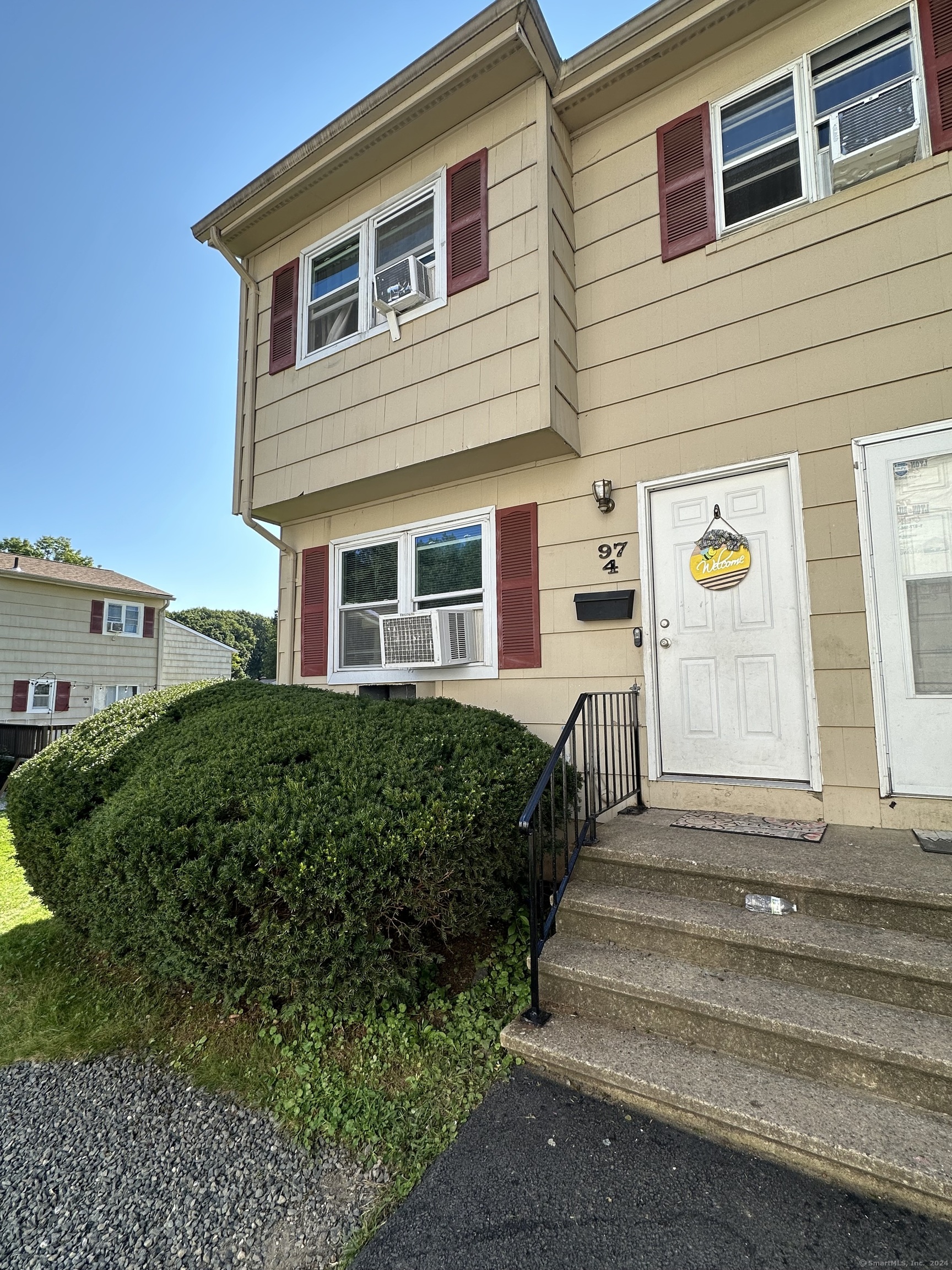 View Naugatuck, CT 06770 townhome