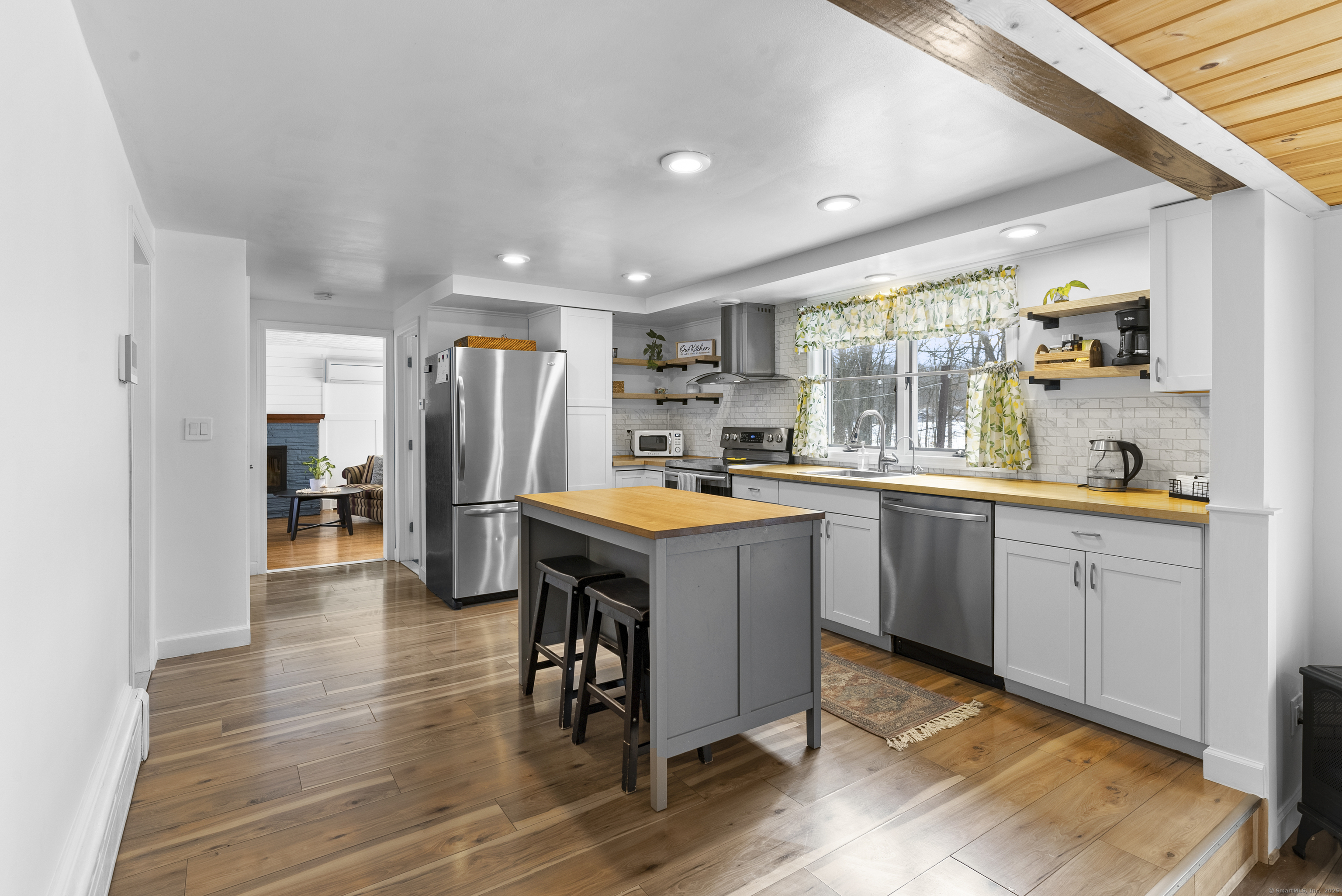 49 Woodcrest Drive, Naugatuck, Connecticut image 9