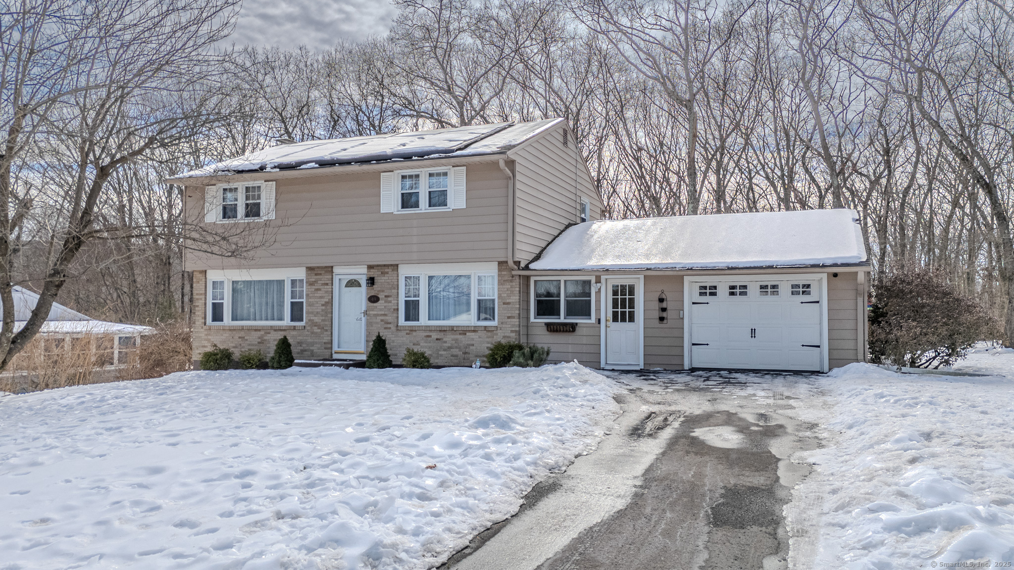 49 Woodcrest Drive, Naugatuck, Connecticut image 2