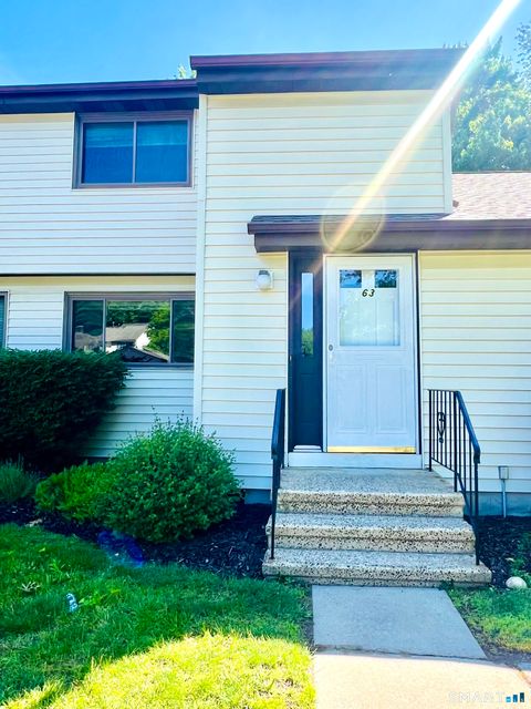 Photo of 6 Oak Forest Drive #3, Manchester, CT 06042 (MLS # 24178289)