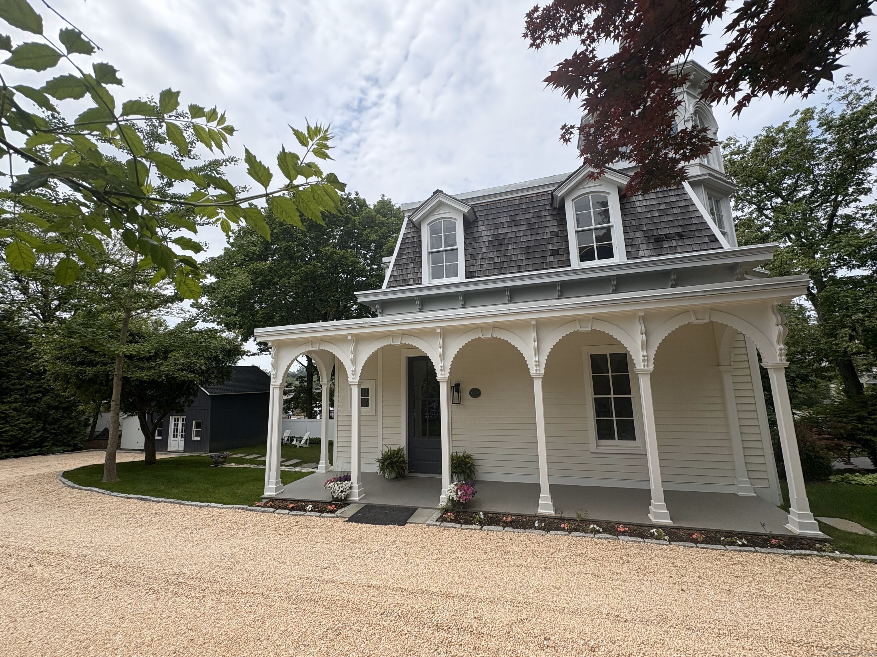 66 Seminary Street
