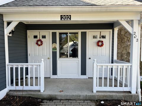 Condo For Sale - 202 Windgate Circle #E<br/> Monroe, CT 06468