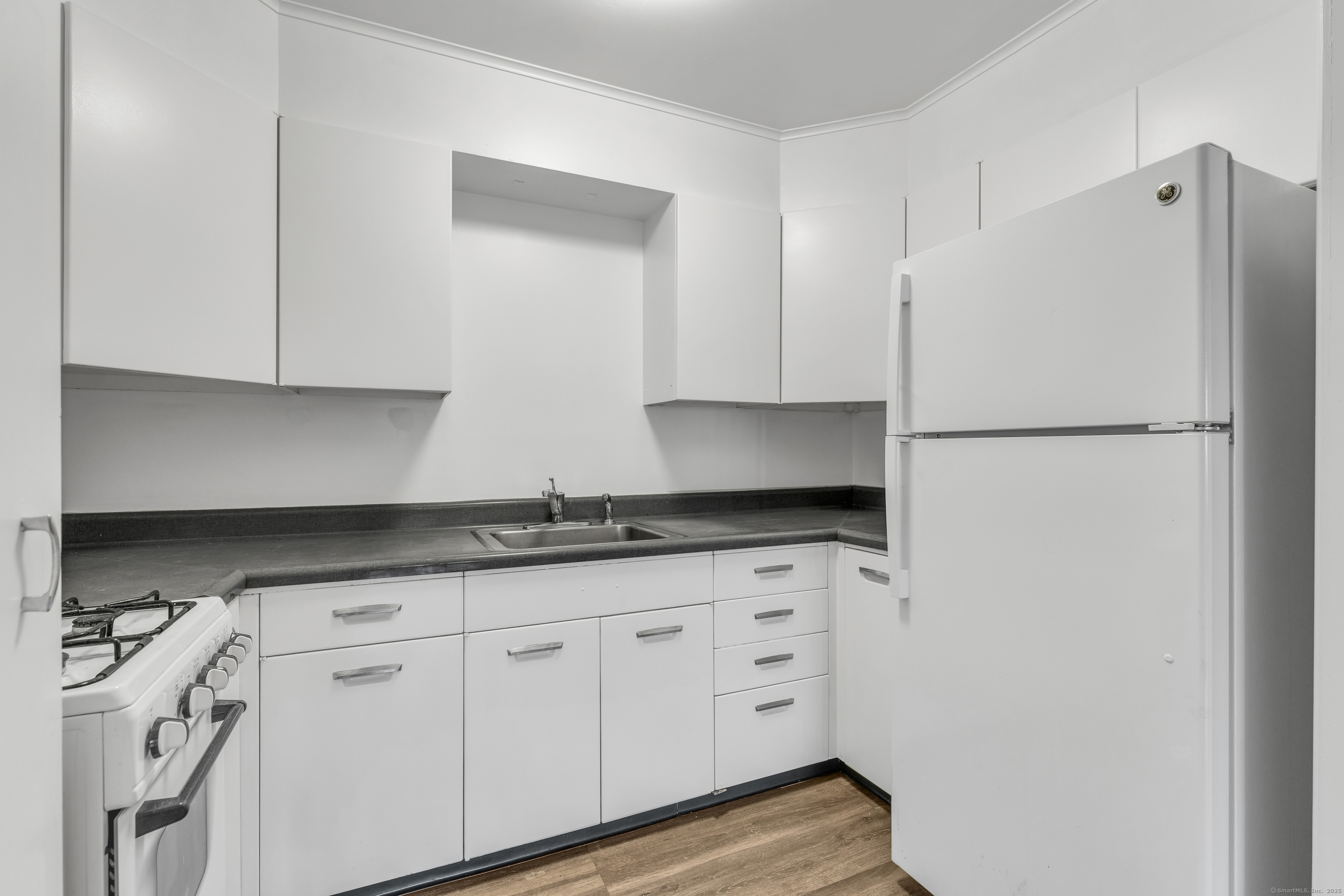 42 N Lake Drive #APT E1, Hamden, Connecticut image 17