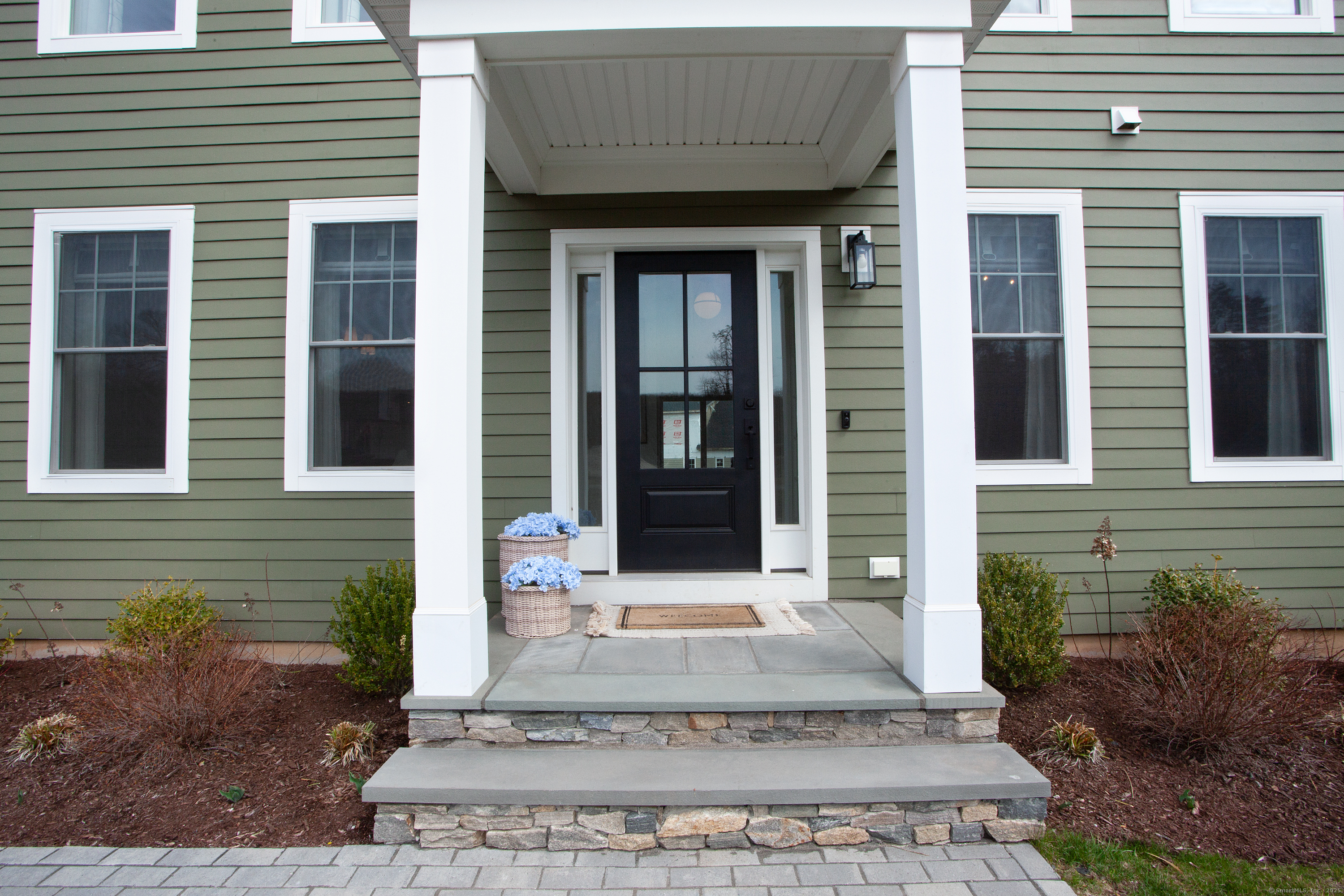 83 Cambridge Court #83, Simsbury, Connecticut image 2