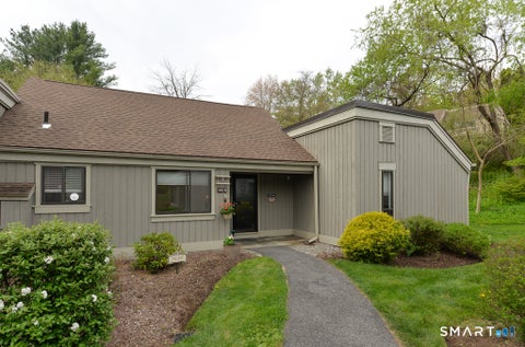 Condo For Sale - 648 Heritage Village #B<br/> Southbury, CT 06488