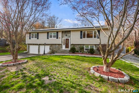 Photo of 40 Winthrop Place, Monroe, CT 06468 (MLS # 24169188)