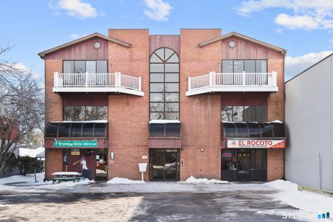 Tiny photo for 937 Post Road #3B, Fairfield, CT 06824 (MLS # 24169260)