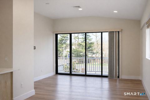Tiny photo for 937 Post Road #3B, Fairfield, CT 06824 (MLS # 24169260)