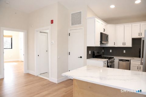 Photo of 937 Post Road #3B, Fairfield, CT 06824 (MLS # 24169260)