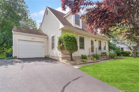 Photo of 25 Walcott Green #25, South Windsor, CT 06074 (MLS # 24147778)