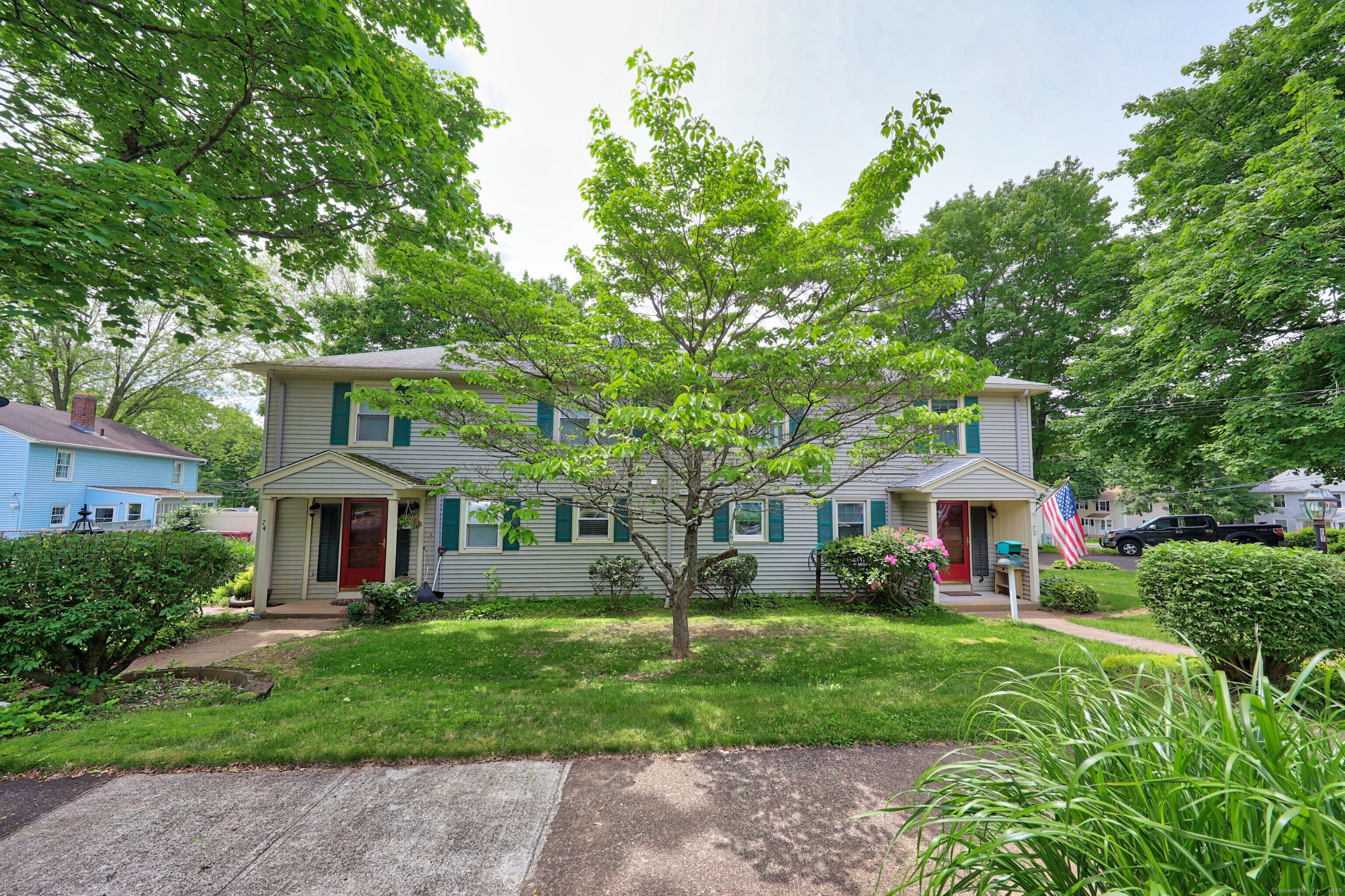 Property for Sale at Cold Spring Circle, Naugatuck, Connecticut - Bedrooms: 6 
Bathrooms: 3 
Rooms: 12  - $424,900