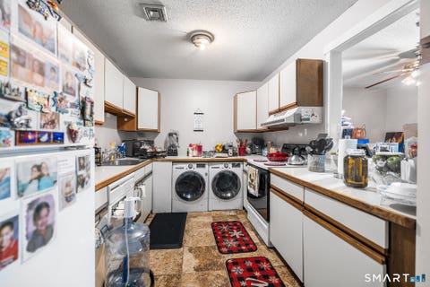 Tiny photo for 10 Franklin Avenue #H, Hartford, CT 06114 (MLS # 24193401)