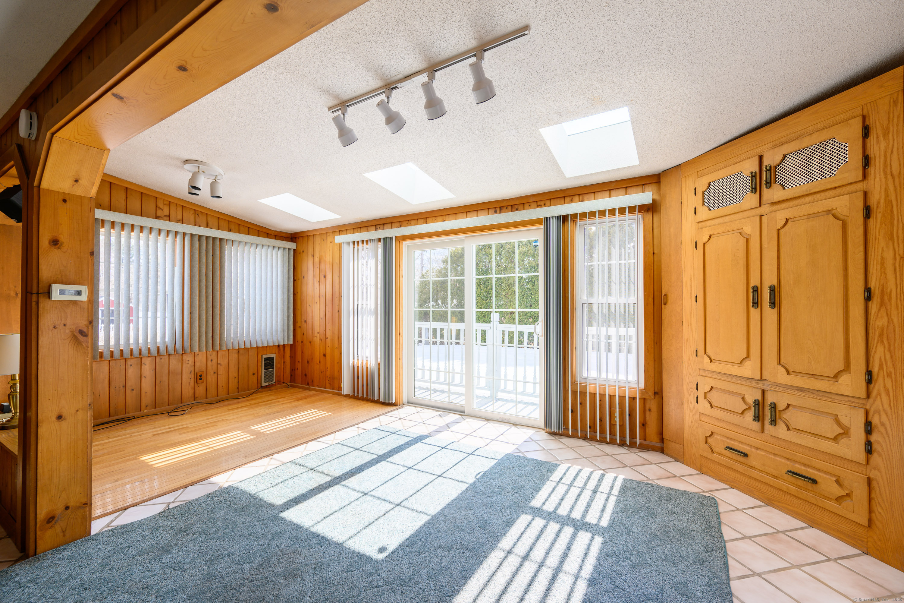 25 Elaine Street, Thompson, Connecticut image 13