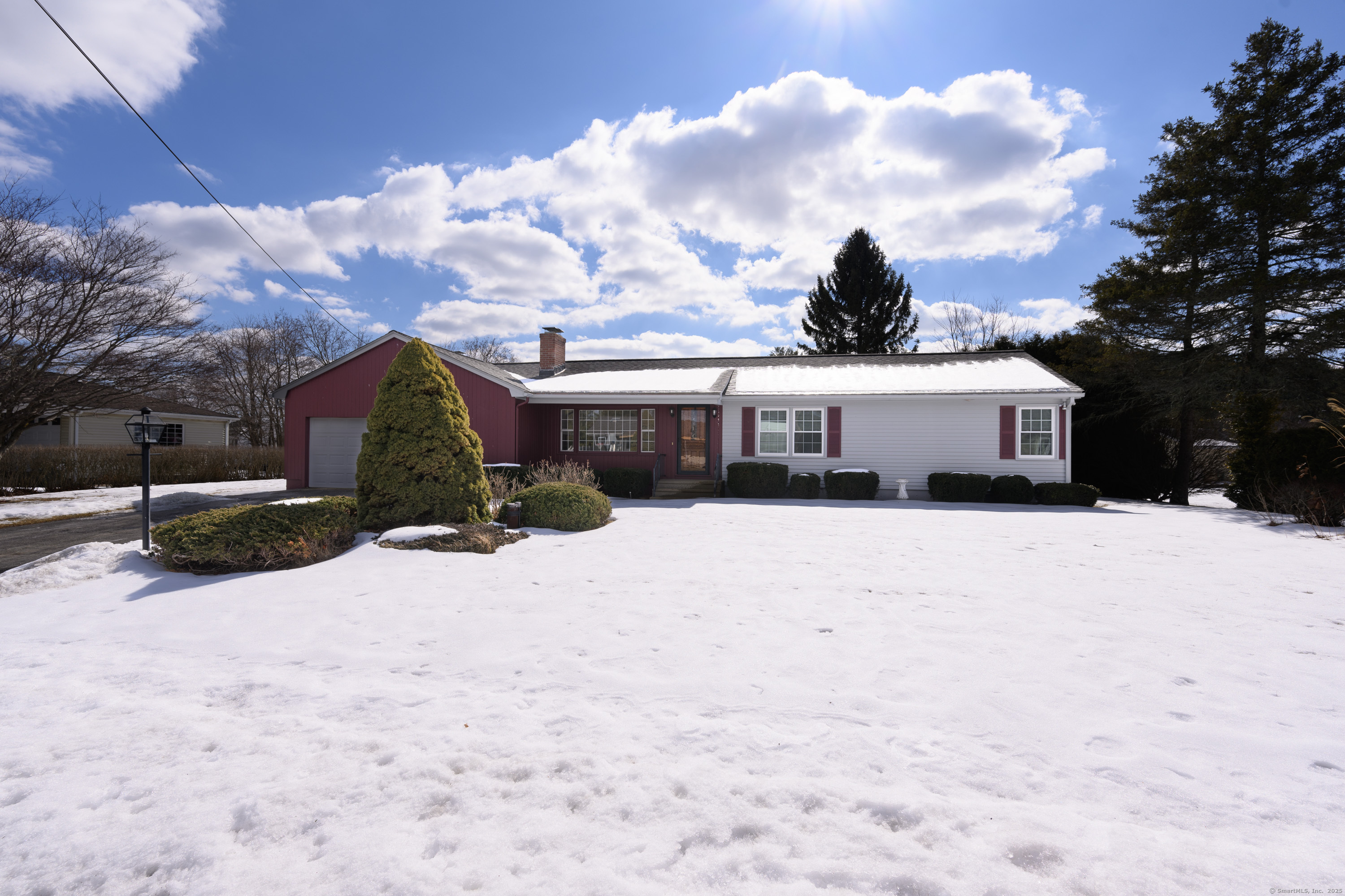 25 Elaine Street, Thompson, Connecticut image 1