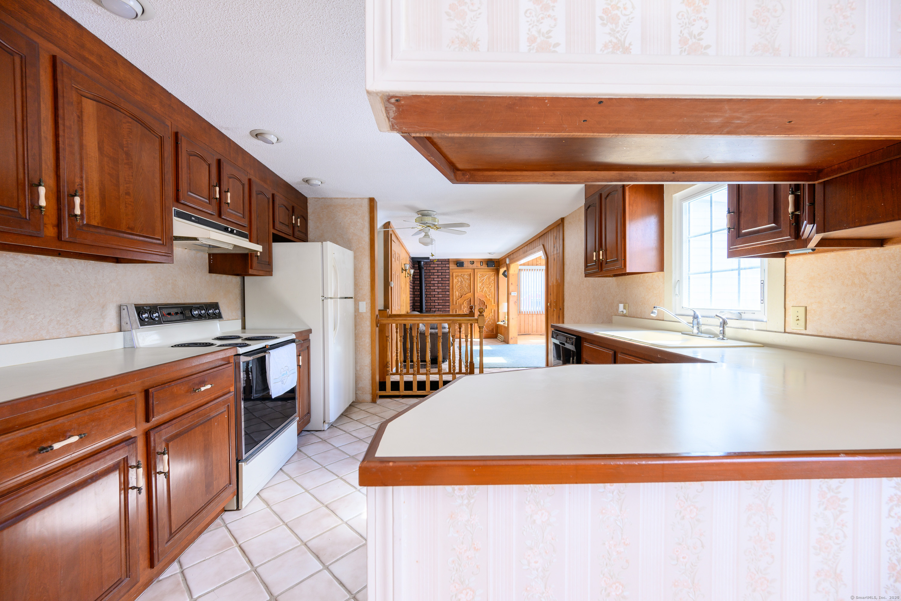 25 Elaine Street, Thompson, Connecticut image 11