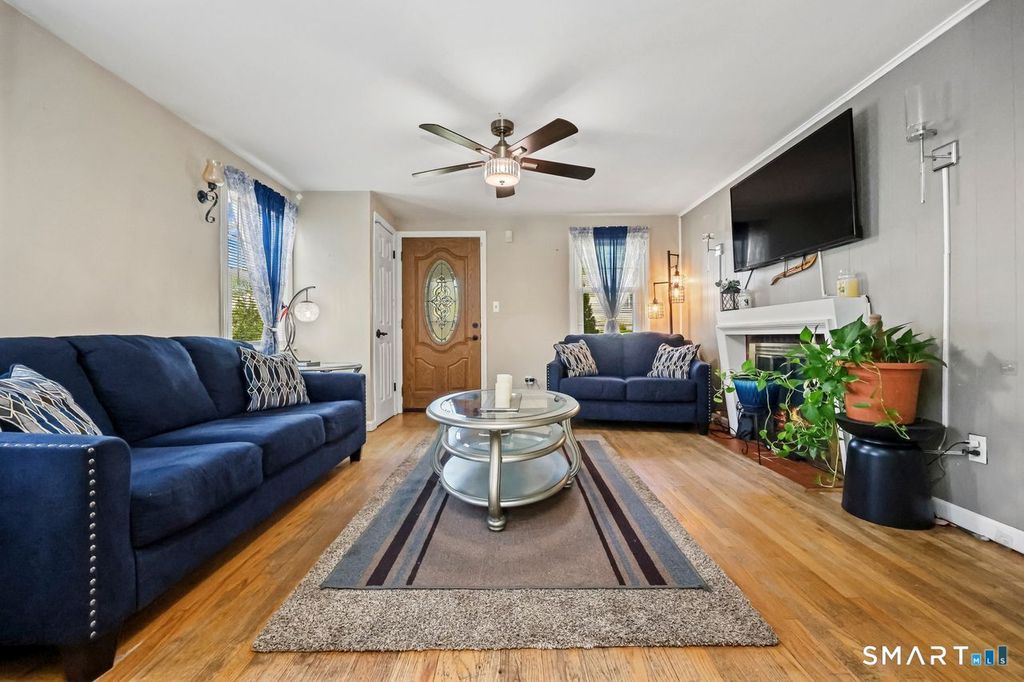 Photo of 181 Parkview Street, Meriden, CT 06451 (MLS # 24166804)